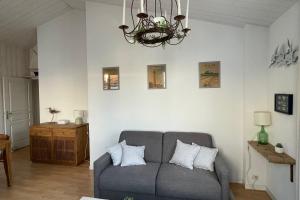 Appartements Very bright nest with terrace in the village : photos des chambres