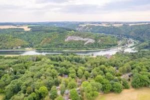 Envie de vous évader dans la vallée de la Meuse? - Waulsort