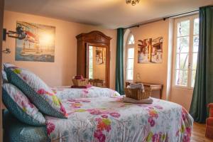 B&B / Chambres d'hotes Les Volets Violets : photos des chambres