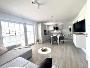 `Kapitänslounge` vollsanierte Fewo mit Blick auf die Flensburger Förde