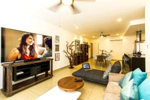 Breathtaking 2 Bedroom, Private Terrace - Bbq