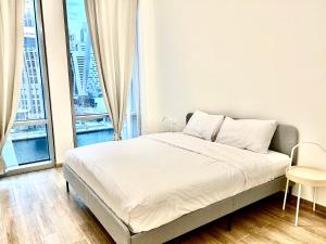 Stunning 1Bedroom with balcony in Al Habtoor city