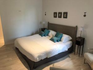 Maisons de vacances Cottage du chateau for 4 people – 90 m²- 2 bedrooms – 2 bathrooms – pool : photos des chambres