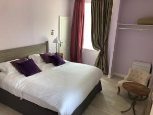 Maisons de vacances Cottage du chateau for 4 people – 90 m²- 2 bedrooms – 2 bathrooms – pool : photos des chambres