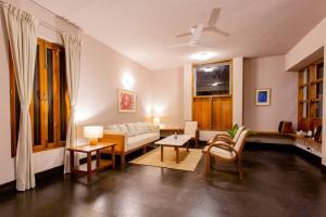 Fully AC 3BDHK villa with Jacuzzi pool and courtyard