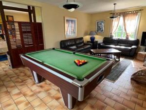 Maisons de vacances Pleasant holiday home in Clohars-Carnoet with garden : photos des chambres