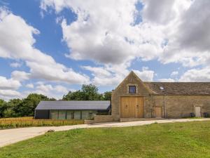 The Cotswold Barn