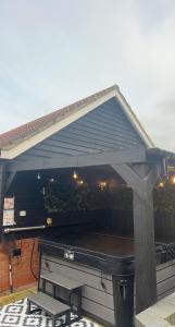 Luxury Woodlands Retreat, Countryside By The Coast