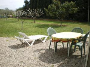 Maisons de vacances Jolie maison avec terrasse : photos des chambres