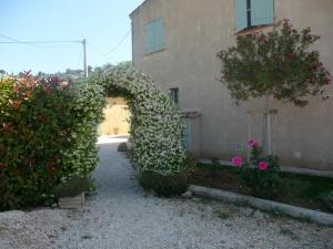 Maisons de vacances les lavandesa 4 km des plages : photos des chambres