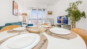 Appartements HOMEY LIBERTA - Hypercentre / Proche tram / Balcon prive / Wifi & Netflix : photos des chambres