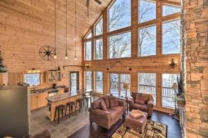 Scenic Hayward Lake View Retreat with Fire Pit - Little Round Lake