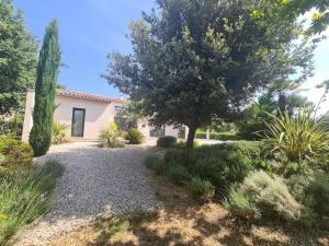 Villas Villa Les Fuseaux avec piscine chauffee a Grignan : photos des chambres