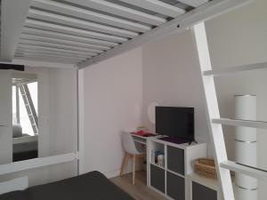 Appartements Chez Isabelle et Virgile Bel appartement, avec vues, a 50m de la plage : photos des chambres