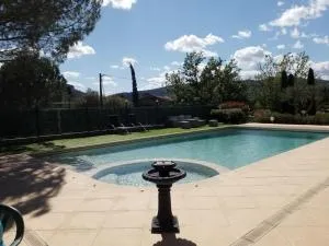 Nos penates - Bagnols-en-Forêt