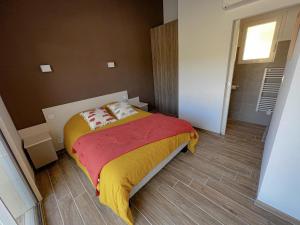 Maisons de vacances La maurette piscine chauffee : photos des chambres