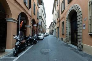 RED Appartamento immerso tra le mura bolognesi