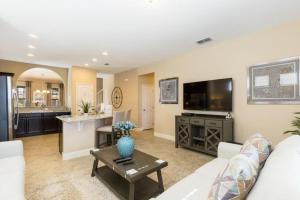 Eternal Summer at Solterra Resort villa