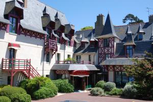Hotels Manoir Du Cunningham : photos des chambres