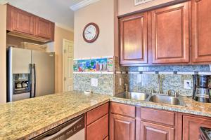 Oceanfront Corpus Christi Condo with Pool!