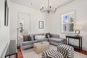 Large Orleans Villa - Grand Isle