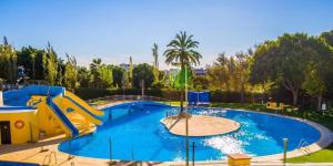 Apartment in Jupiter 5 pools