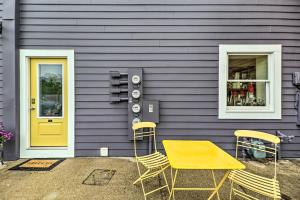 Downtown Grand Haven Apt Less Than 1 Mi to Lake Michigan