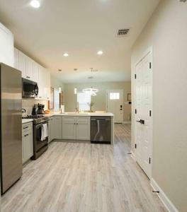 Casa Fiesta-2bed2bath 1100 sq ft urban stunner