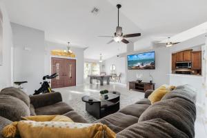 Heated Pool, Beautiful Sunsets - Villa Made in Heaven - Roelens Vacations