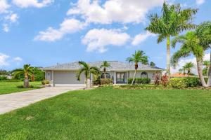 Luxury Villa on Freshwater Lake with Heated Pool Villa Mohave Lake Roelens Vacations