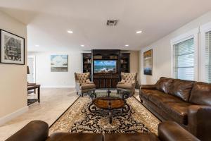 Gulf Access Sleeps 6 heated pool - Villa Ocean Pearl