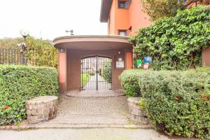 Pool Fresh Garden Duomo 15 min San Siro Stadium Rho Fair 5 PAX