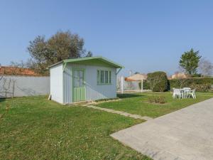 Maisons de vacances Maison 6 Pers avec Jardin, Wifi et Parking Prive - FR-1-535-20 : photos des chambres