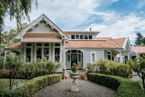 霍桑楼旅馆 - Poukawa