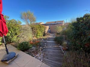 Villa T4 avec piscine résidentielle, 3 chambres, jusquà 7 personnes - FR-1-81-578