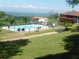 Camping le Montbartoux