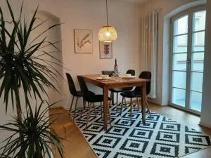 Zentrale Lage I historisch I Parkplatz I Fahrradkeller - Kirchroth