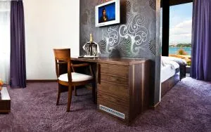 嘉拉斯普利特酒店 - 兹诺夫尼卡