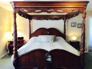 Luxury Suite room in Afton House Inn