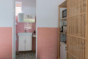 Black Swan Waterfront Motel