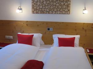 Small Double Room room in Zedlacherhof
