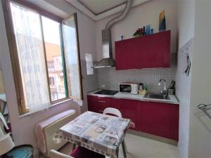 Studio with 2 Single Beds
