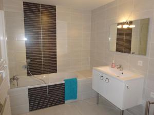 Appartements A L'ill - Apparts & Studios Strasbourg Hyper Centre : photos des chambres