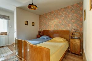 Cool Opera Apartments