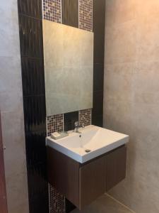 บ้านธานี (BAAN THANI)