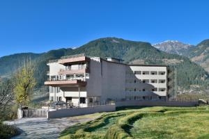 juSTa Grand View Resort & Spa, Manali