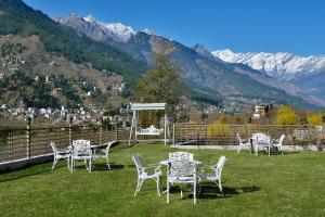 juSTa Grand View Resort & Spa, Manali