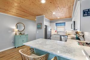 Jubilee Landing 206