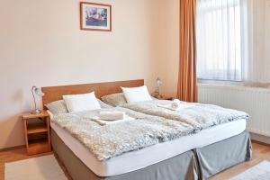 Double Room with Garden View room in Vojtek Pince Vendégház
