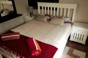 Amani Milele (Everlasting Peace)